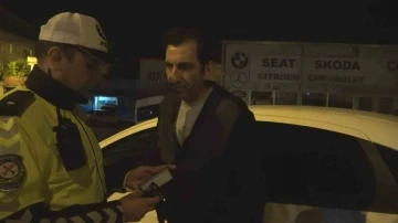Bursa'da alkollü sürücü uygulamadan kaçarken refüje çıktı
