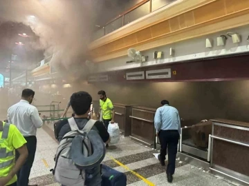 Pakistan’da havalimanında yangın paniği
