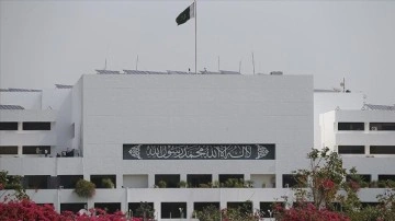 Pakistan'da Ulusal Meclisin yarın feshedilmesi bekleniyor