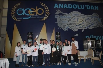 PAÜ öğrencileri mutfak yarışmasından 3 kupa ve 26 madalya ile döndü
