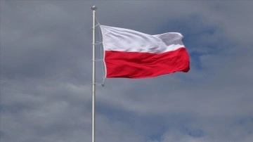 Polonya "referandum" ve "Almanya" gündemleriyle seçim atmosferine girdi