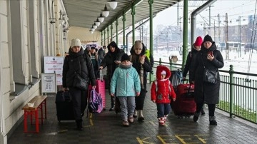 Polonya'da bulunan yaklaşık 10 milyon Ukraynalı için dönüş takvimi belirsiz