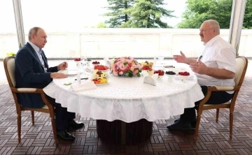 Putin: &quot;Belarus’a nükleer silah konuşlandırma hazırlıklarımızı 7-8 Temmuz’da tamamlayacağız&quot;
