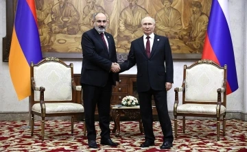 Paşinyan ve Putin Bişkek'te biraraya geldi 