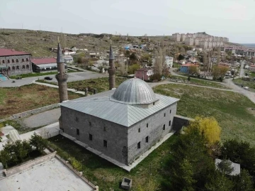 "Ulu Camii’de Ermeniler 285 Türk’ü diri diri yaktı"
