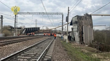 Rusya’da demiryolu üzerindeki köprü çöktü: 1 ölü, 5 yaralı
