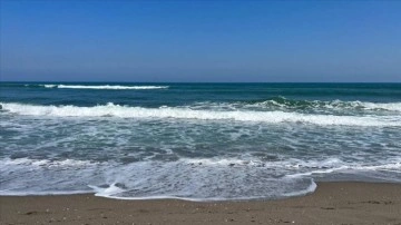 Sakarya ve Kocaeli sahillerinde olumsuz deniz koşulları nedeniyle denize girmek yasaklandı