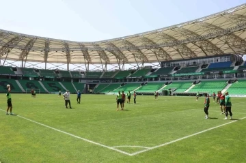 Sakaryaspor, play-off finaline Atatürk Stadyumu’nda hazırlanıyor
