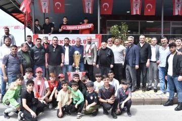 Samsunspor’un şampiyonluk kupası Tekkeköy’de
