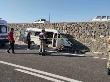 Şanlıurfa’daki minibüs kazasında ölü ve yaralıların isimleri belli oldu
