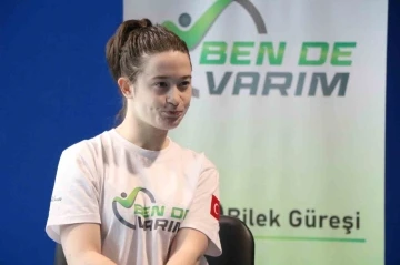 Serebral palsi hastası Ayşe, 3 ay önce tanıştığı sporda Türkiye 3’üncüsü oldu
