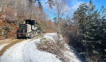 Simav’da karla mücadelede Orman ekipleri işbaşında
