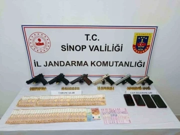 Sinop’ta ruhsatsız silah operasyonu: 5 gözaltı

