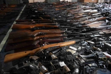 Sırbistan’da 13 bin 500 yasa dışı silah yetkililere teslim edildi
