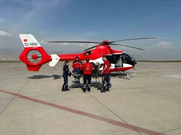 Şırnak’ta kalp yetmezliği olan hasta ambulans helikopterle Diyarbakır’a sevk edildi
