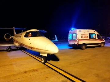 Siroz hastası, ambulans uçakla Bursa'ya sevk edildi