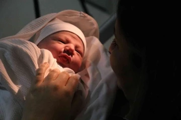 Sivas’ta yılın ilk bebeği dünyaya geldi
