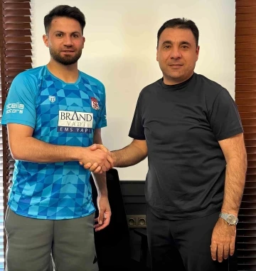 Sivasspor’da kaleci Ali Şaşal Vural’ın sözleşmesi yenilendi
