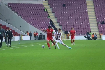 Spor Toto Süper Lig: A. Hatayspor: 0 - Antalyaspor: 0 (İlk yarı)
