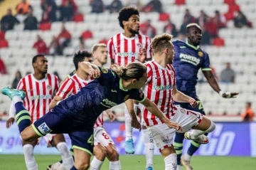Spor Toto Süper Lig: FTA Antalyaspor: 0 - MKE Ankaragücü: 0 (İlk yarı)
