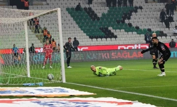 Konya'da 2 penaltı, 4 gol, kazanan yok