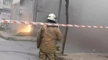 Sultangazi’de benzin istasyonu yakınlarında patlayan trafo paniğe neden oldu
