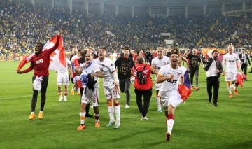 Süper Lig’de şampiyon Galatasaray
