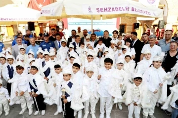 Tarihi Kurşunlu Han’da 91 çocuk erkekliğe adım attı
