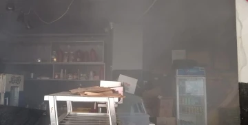 Tarsus’ta kafede çıkan yangın maddi hasara neden oldu

