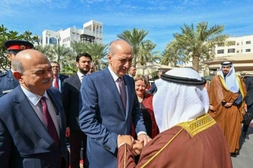 TBMM Başkanı Kurtulmuş, Bahreyn Şura Meclisi Başkanı Al Saleh ile görüştü
