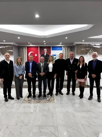 TED Spor Kulübü’nde Başkan Mehmet Tınaz güven tazeledi
