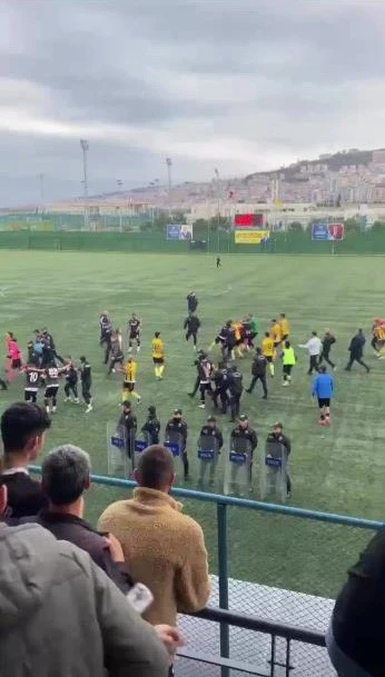 Trabzon’da Bölgesel Amatör Lig maçında olay
