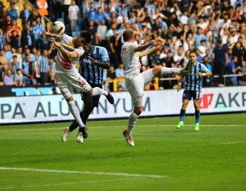 Trendyol Süper Lig: Adana Demirspor: 0 - Kayserispor: 0 (İlk yarı)
