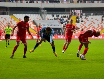 Trendyol Süper Lig: Adana Demirspor: 2 - Antalyaspor: 1 (Maç sonucu)