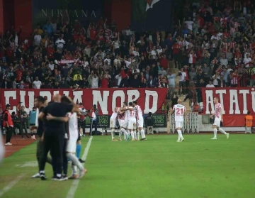 Trendyol Süper Lig: Antalyaspor: 3 - Beşiktaş: 2 (Maç sonucu)
