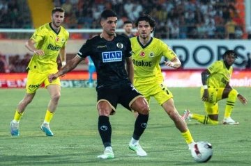Trendyol Süper Lig: Corendon Alanyaspor: 0  - Fenerbahçe 0 (Maç devam ediyor)
