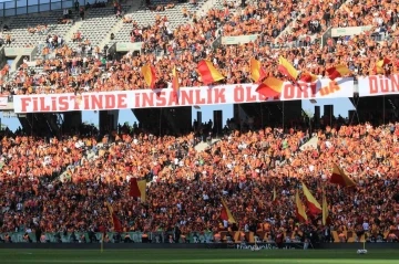 Trendyol Süper Lig: Fatih Karagümrük: 0 - Galatasaray: 0 (Maç devam ediyor)
