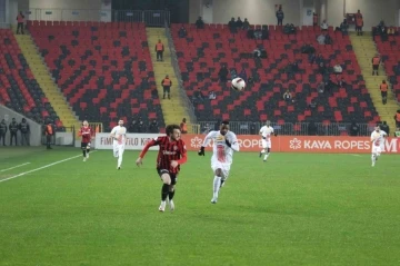 Trendyol Süper Lig: Gaziantep FK: 0 - Kayserispor: 1 (Maç devam ediyor)
