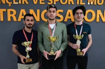 Turgut Süel, Satranç Türkiye Şampiyonası’nda birinci oldu
