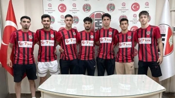 Turgutluspor 7 oyuncusu ile profesyonel sözleşme imzaladı
