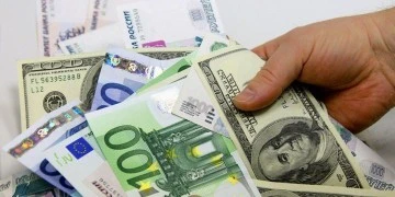 Türk Lirası, dolar ve euro karşısında düşmeye devam ediyor! 