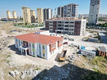 Türkiye’de en Çok Okul Yapan Melikgazi’de Okul Yapımları Devam Ediyor
