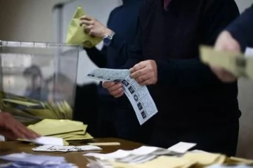 Türkiye genelinde sandıklar kapandı, oy sayım işlemine başlandı