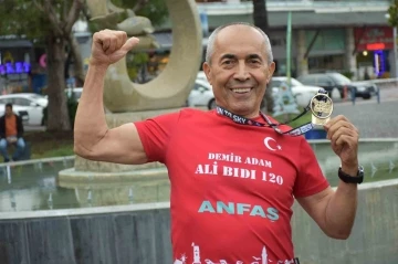 Türkiye’nin ‘Demir adamı’ 74 yaşındaki milli sporcu Ali Bıdı’ya özel ödül
