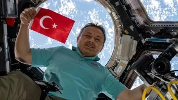 Türkiye'nin ilk astronotu Gezeravcı'nın Dünya'ya dönüşü bir kez daha ertelendi