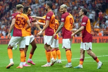 UEFA Şampiyonlar Ligi: Galatasaray: 1 - Olimpija Ljubljana: 0 (İlk yarı)

