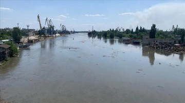 Ukrayna'da Kahovka Barajı'nın yıkılmasıyla Herson bölgesinde evler su altında kaldı