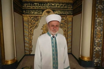 Bursa Ulu Cami’nin 25 senelik baş imamı emekli oldu