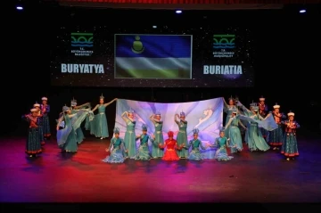 Uluslararası Halk Dansları’nda 25 ülkenin halk dansları yarışıyor
