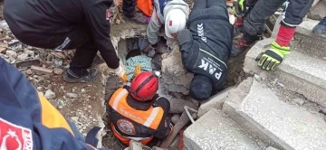 Ümraniye Belediyesi Arama Kurtarma Ekipleri, 24 can kurtardı
